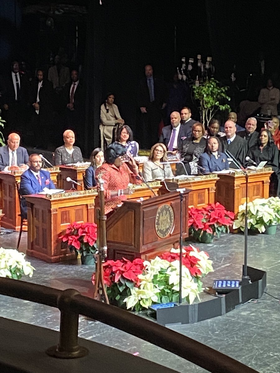 nfoizen's tweet photo. Our 100th Mayor! Cherelle Parker swearing in and celebrating partnership with newly elected Council President Johnson and sharing her vision for the next 100 days! @PhillyMayor @PeopleforParker https://t.co/tr6Z4gP9Rn