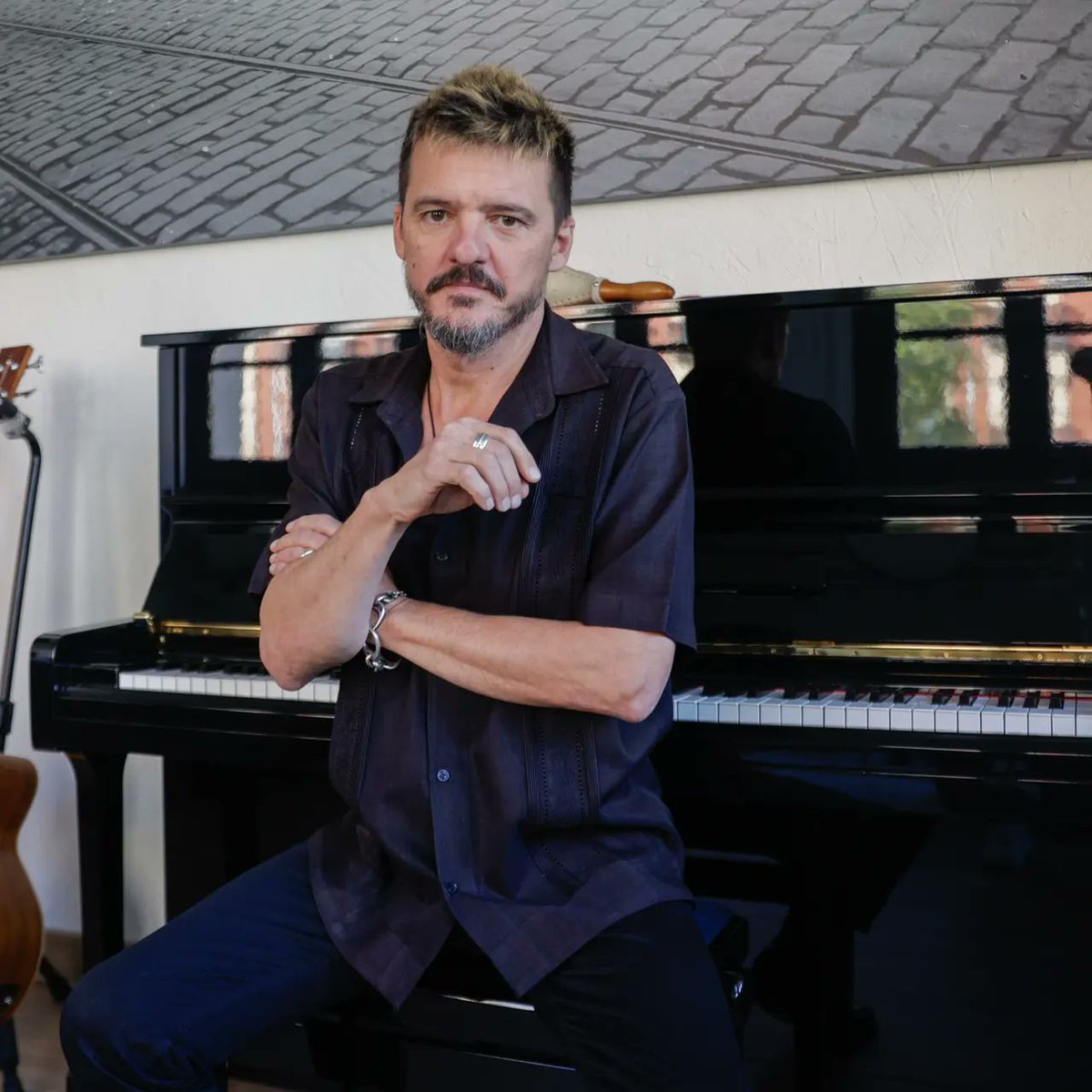 El pasado mes de diciembre tuve el placer de hacerle fotos al gran artista <a href="/Coque_Malla/">Coque Malla</a>. Es todo un honor poder compartir mi trabajo con grandes profesionales.

Puedes leer todo en <a href="/20m/">20minutos.es</a> 
20minutos.es/noticia/519897…