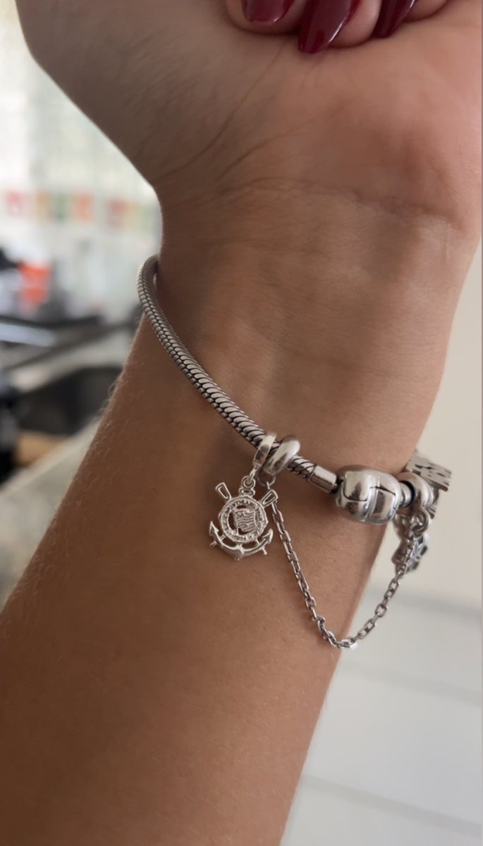 gigidosccp's tweet photo. ta bom, mas olha meu berloque do corinthians 😭🫶🏼 https://t.co/iriKQwPmm6