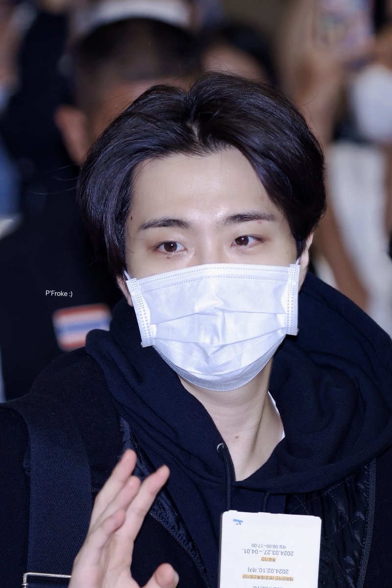 FWanit's tweet photo. เดินทางปลอดภัยนะหมวย 🥹💕
#YOUNGJAExSMAInBKK
#33rdSeoulMusicAwardsInBKK
#YOUNGJAExSMAInBKK
#YOUNGJAE #Ars #영재 #갓세븐 #GOT7 https://t.co/xi0v3U3kRQ