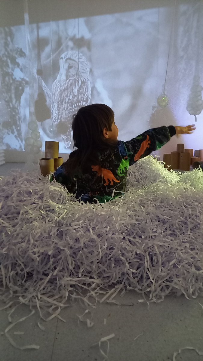 LibeSTEAM's tweet image. El juego libre y la Teoría de las Piezas Sueltas van de la mano.🧩💡Permitir a los niños jugar sin restricciones les da la oportunidad d ser creativos y resolver problemas mientras combinan piezas sueltas para formar ideas innovadoras.¡Fomentemos su creatividad desde la libertad!