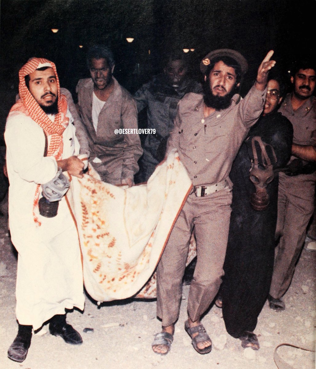 desertlover79's tweet photo. سقوط صواريخ سكود العراقية على مدينة الرياض 25 يناير 1991 م https://t.co/hxrofhPrpo
