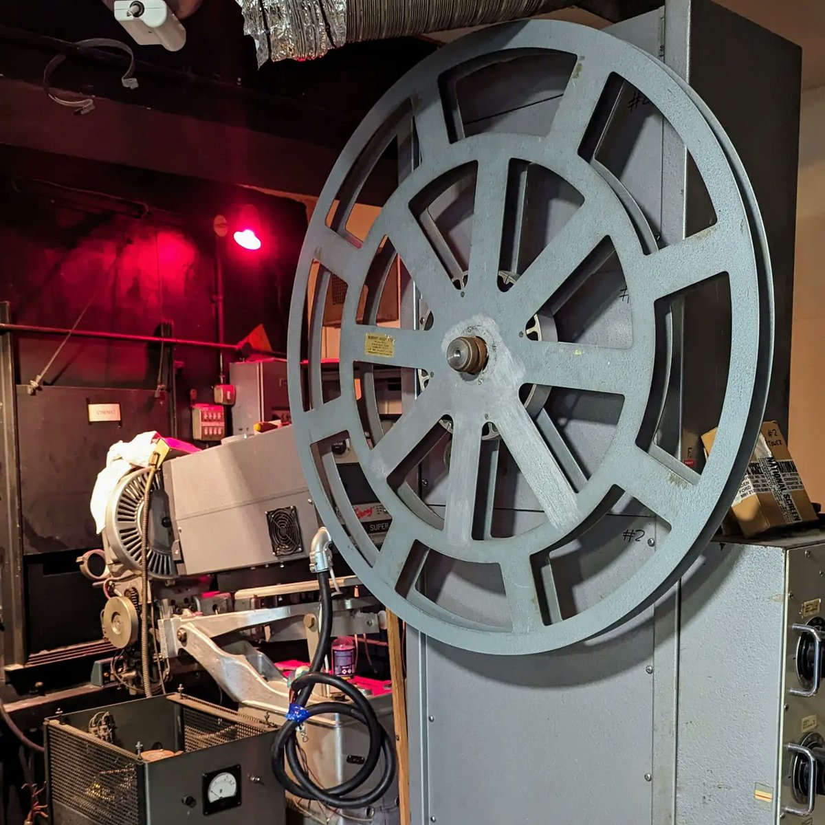 FotBroadwayP's tweet photo. 🎥 From the Allanpark to the Broadway!

Preserving Stirling's cinema history and bringing machines that entertained generations back to life for generations to come.

Their spark reignited, their spirit restored! ✨ https://t.co/ezKENum0BR