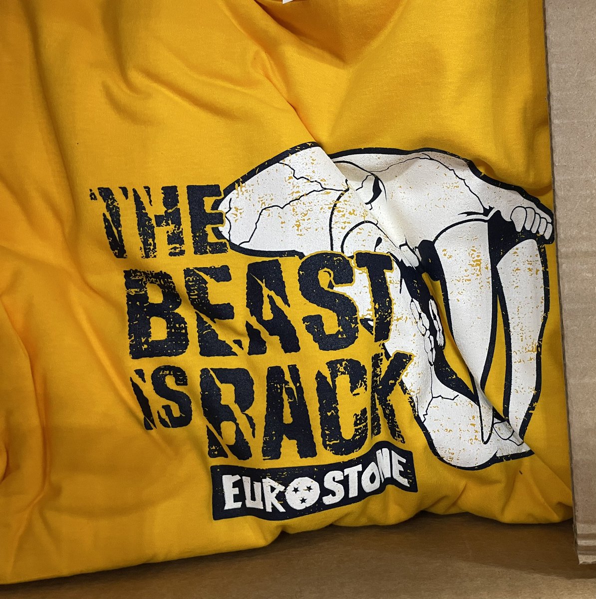 MaxHerzTalks's tweet photo. Tonight’s gold game giveaway shirt @PredsNHL #TheBEASTisBack https://t.co/sHOM6Z7Co4