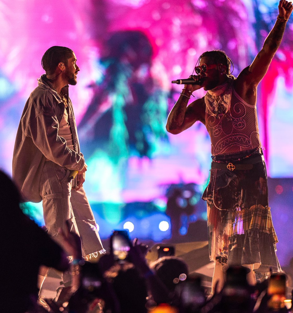 🚨Álbumes/Proyectos del 2024

🔸Eladio Carrion - Sol Maria y 2 más
🔸Alvaro Díaz - Sayonara
🔸Jhayco
🔸Bad Bunny (probable)
🔸Rauw Alejandro 
🔸Feid (acabará sacando algo)
🔸Dei V - Los Flavorz
🔸Anuel - Rompecorazones
🔸Anuel &amp; Ozuna - Los Dioses 2 (probable)
🔸Mora (acabará