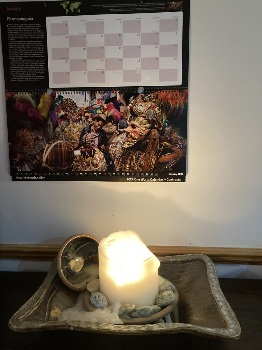 AmericanaShow's tweet photo. Lighting a #candleforcare for you @DrDMacaskill as you share your thoughts with us at the start of another year. Thank you <3 https://t.co/f4SlaTeqTX