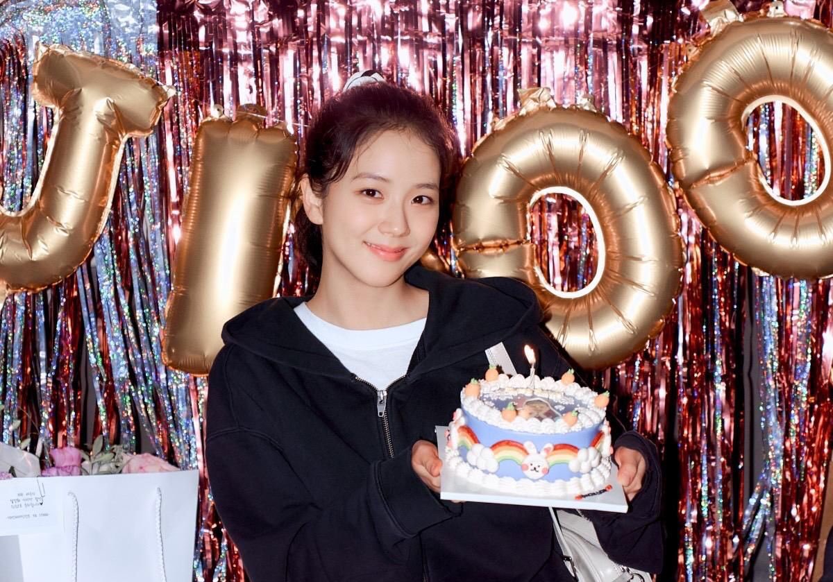 blckpinkpic's tweet photo. happy birthday to our jisoo!! we’re so proud of you and we’ll always be with you no matter what. keep shining as always our beloved🩵🩵

HAPPY JISOO DAY
#OurPreciousJISOODay 
#꽃향기_가득한_지수생일_왔단다 https://t.co/8DVYVQcKVm