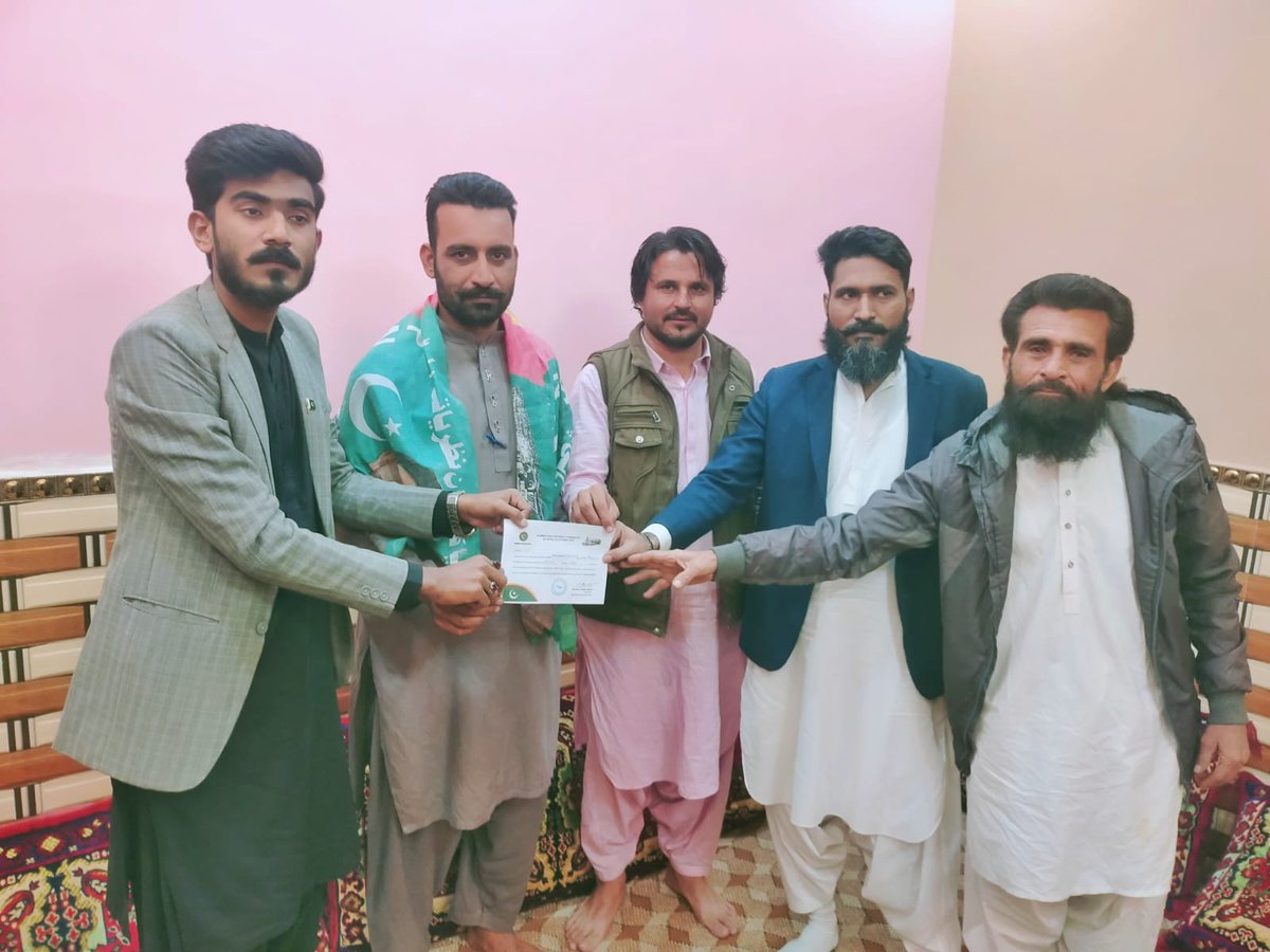 KarachiPnp's tweet photo. کراچی ؛ حلقہ پی ایس 120 ، پی ایس 111 اور پی ایس 102 سے مرکزی ترجمان پاکستان نظریاتی پارٹی حمزہ نقوی نے پارٹی اُمیدواروں کو پارٹی ٹکٹ جاری کردیے ۔ https://t.co/U5gkxDXs3L