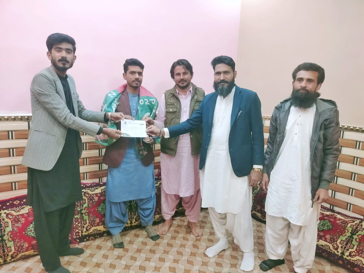 KarachiPnp's tweet photo. کراچی ؛ حلقہ پی ایس 120 ، پی ایس 111 اور پی ایس 102 سے مرکزی ترجمان پاکستان نظریاتی پارٹی حمزہ نقوی نے پارٹی اُمیدواروں کو پارٹی ٹکٹ جاری کردیے ۔ https://t.co/U5gkxDXs3L