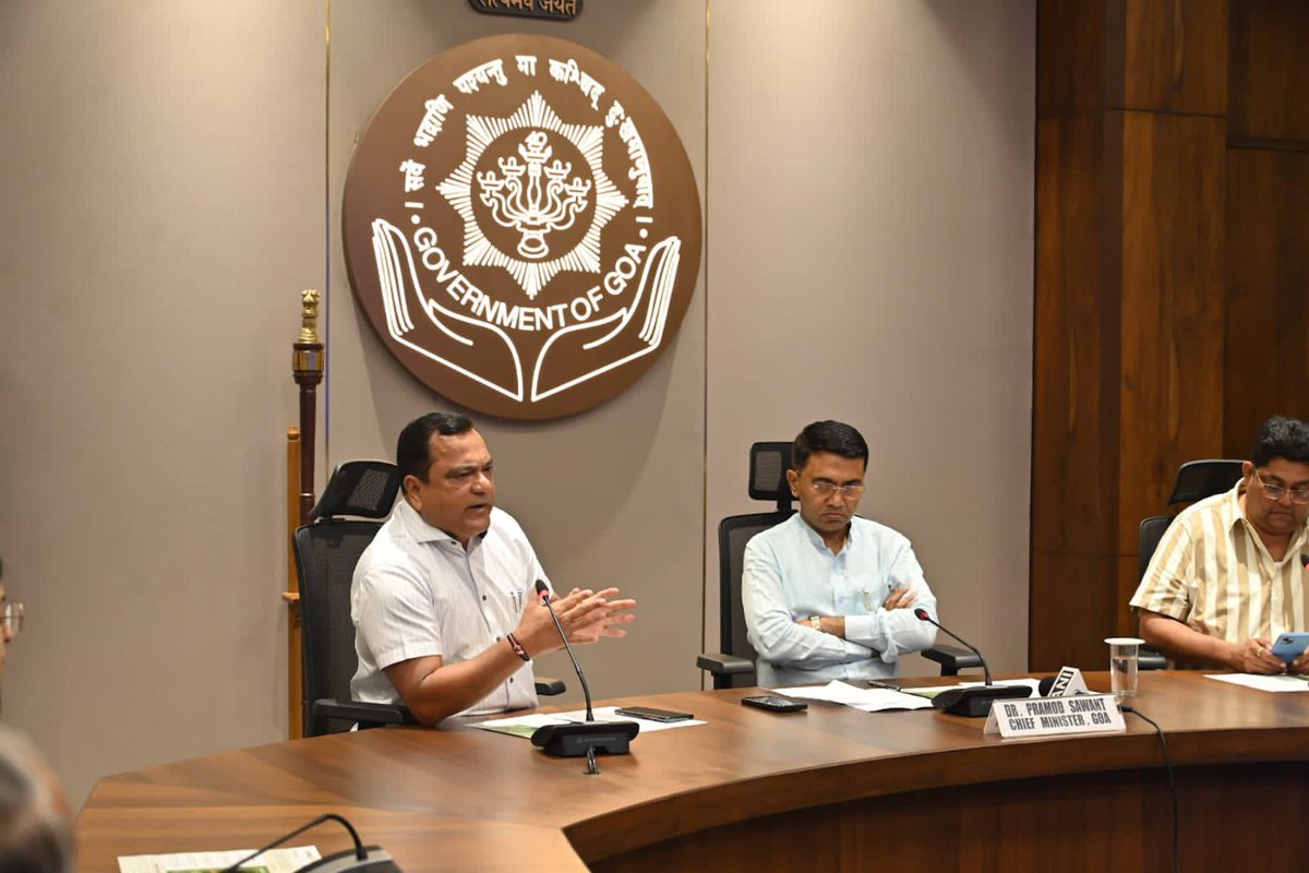 MauvinGodinho's tweet photo. Unveiled the dynamic New Logo of Goa #IndustrialDevelopment Corporation (#GoaIDC) along with our Hon’ble Chief Minister @DrPramodPSawant, #GIDC Chairman Shri. @ReginaldoGoa, Principal Secretary (Finance) Dr. V. Candavelou (IAS), GIDC MD Shri. P. Pravimal Abhishek,- (1/3) https://t.co/z4HNKVU4RY