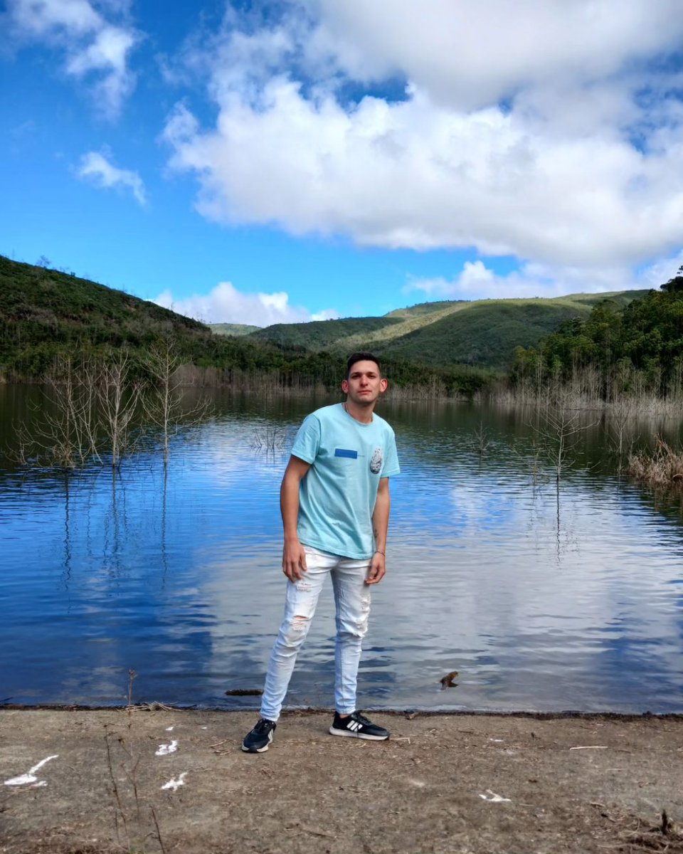 eduard_offi's tweet photo. 💦 https://t.co/Ql4b03V27X
