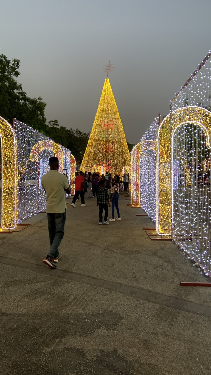 javdestinations's tweet photo. OFF-PEAK DAYS = N5,000 per person at JAV Christmas Village, Transcorp Hilton 💃🏿🕺
(covers entry, drink, free games)

We are OPEN everyday until 7th January, 2024

From 4pm to 11pm daily

Enjoy over 25 free games
#AbujaTwitterCommunity https://t.co/j1cIlJf34T