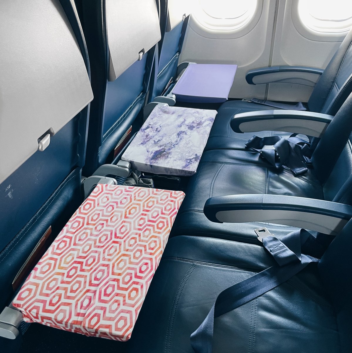 GoBeSleeves's tweet photo. What if I told you 3,024 people ate off your airplane tray table, 74 used it as a footrest, 26 changed their baby's diaper on it, and it held 2,112 dirty tissues? What if I also told you it's never cleaned? Go-Be Sleeves are your best defense! https://t.co/e3yAUPVtxs https://t.co/cK6cH9hUUV