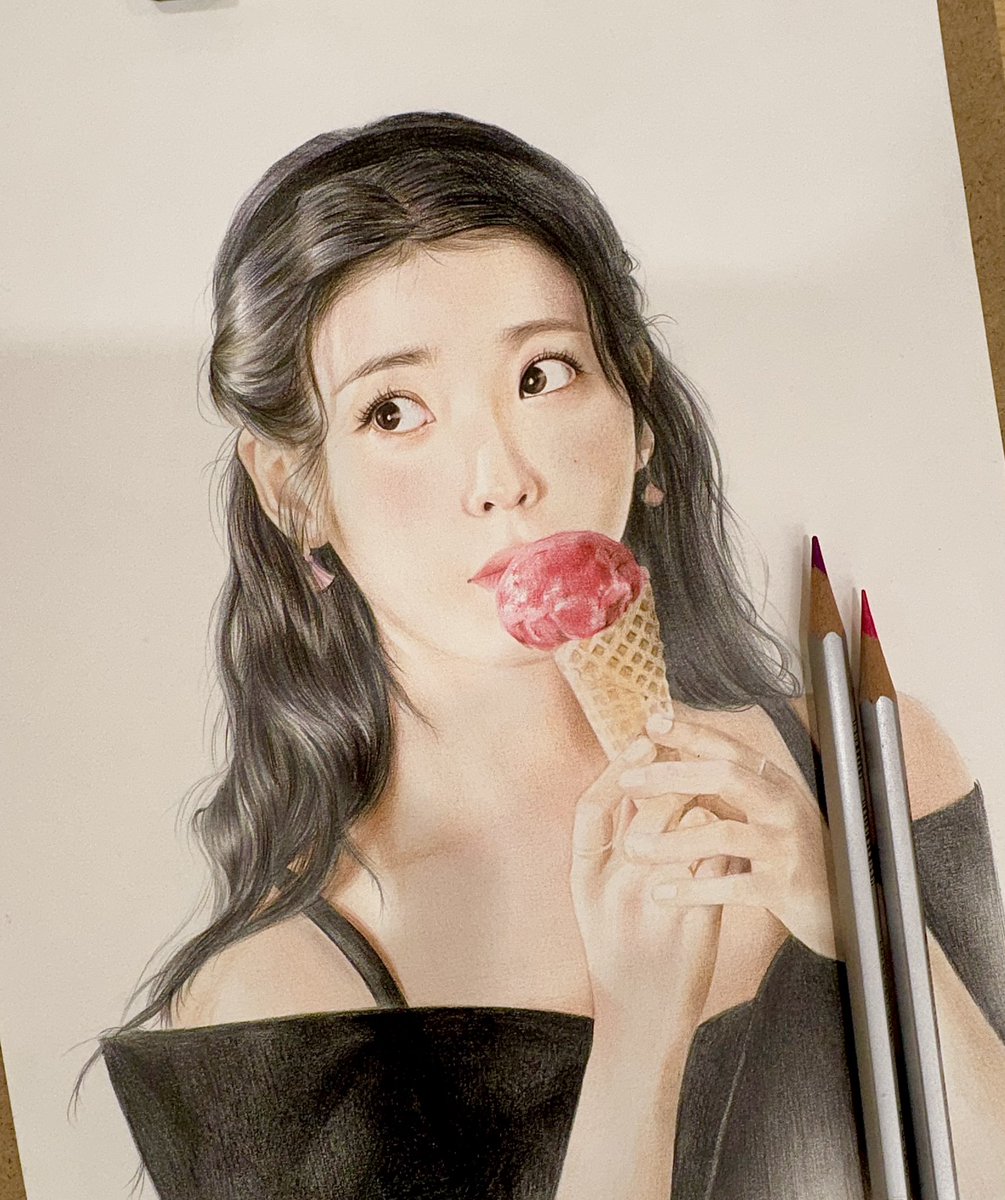 ArtistJian's tweet photo. 해삐뉴이어🩷🍀
다들 새해 복 마니 받아요!!!
언니 보고싶어서 진짜 오랜만에 그림😚

#IU #아이유 https://t.co/1t13vR9I7r