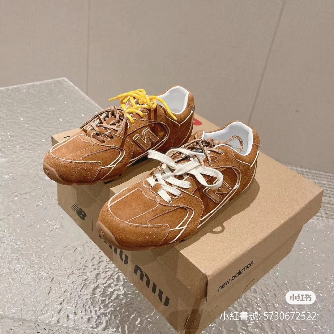 fullress's tweet photo. 2024年 春夏コレクション！

MIU MIU New Balance 530 (ミュウミュウ ニューバランス)
https://t.co/B4IuBlACTV
dane3fune https://t.co/L5PfVokFau