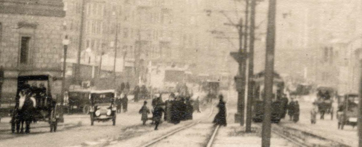 Historicimage's tweet photo. C. 1900 trains and pedestrians on Huntington Ave, Boston. #Historicimage #Boston https://t.co/JVMAJh42Wb