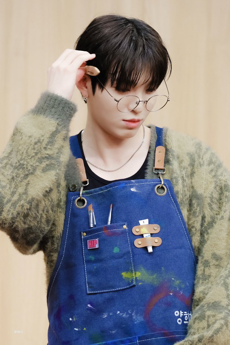 posilposil731's tweet photo. 231229 블루드림미디어

#다크비 #DKB #희찬 #HEECHAN #양희찬
@DKB_BRAVE https://t.co/yeY5cqUPHH