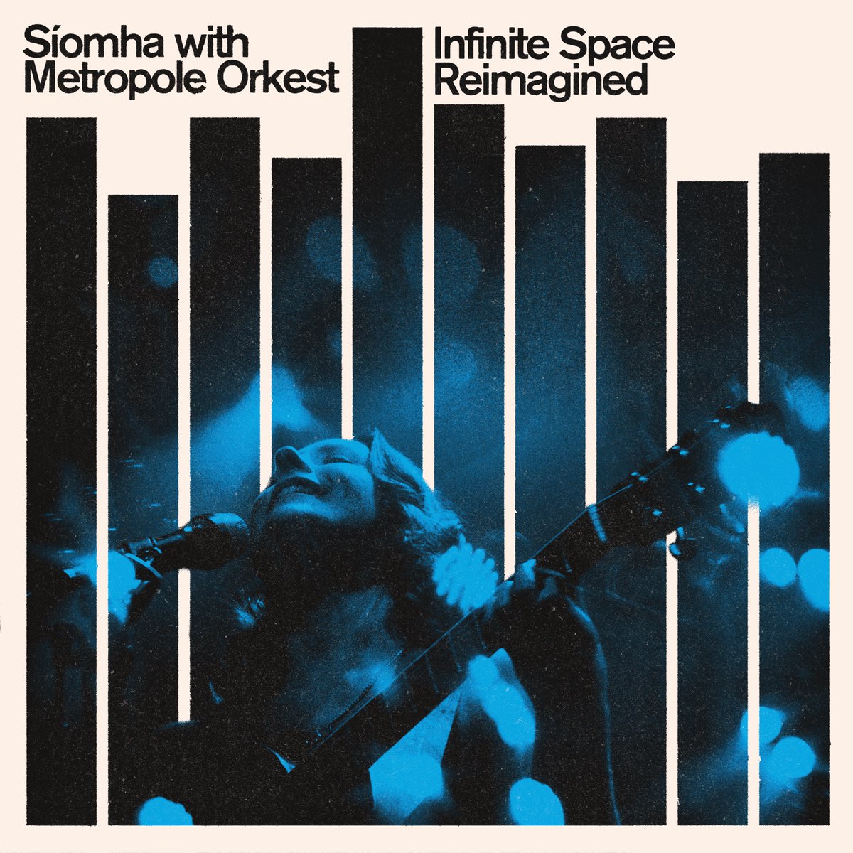 S Í O M H A tweet media