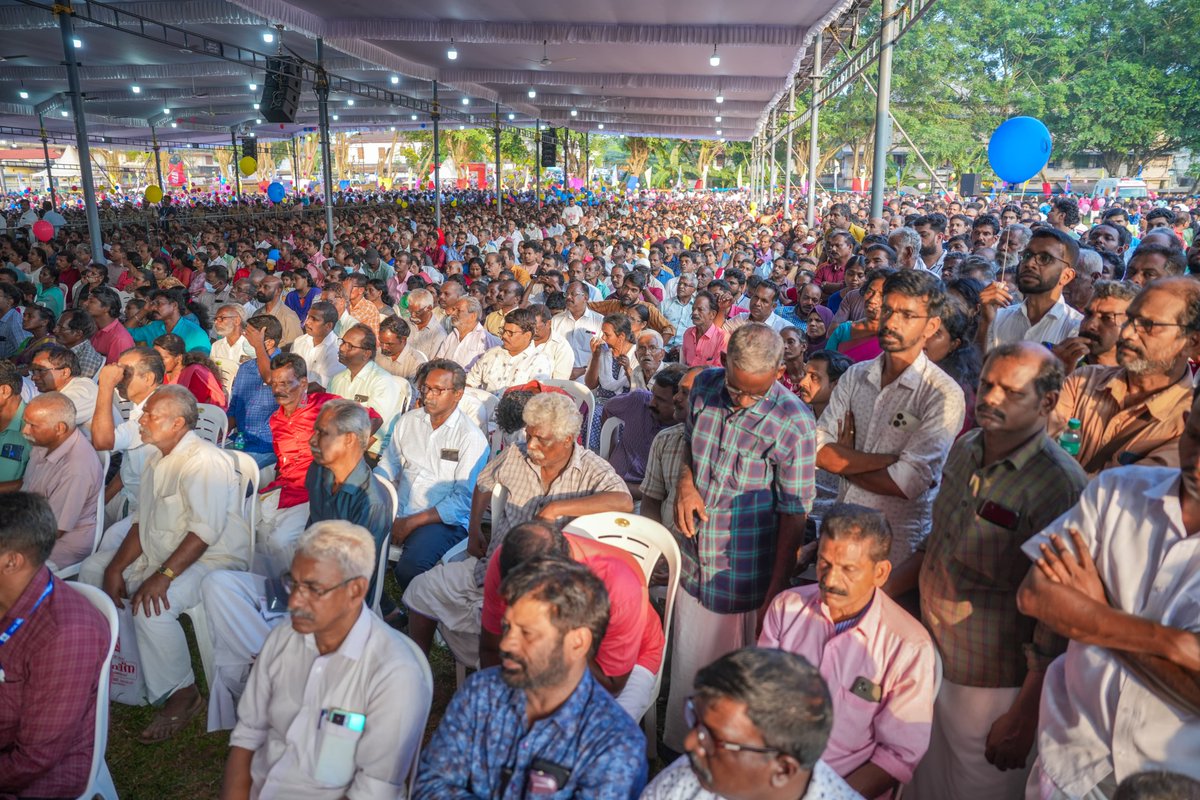 The #NavakeralaSadas by the LDF Govt concluded, creating milestones. After touring all 140 constituencies since Nov 18, the finale in Ernakulam's Thrippunithura and Kunnathunad saw massive participation, reflecting widespread support for GoK's developmental initiatives.