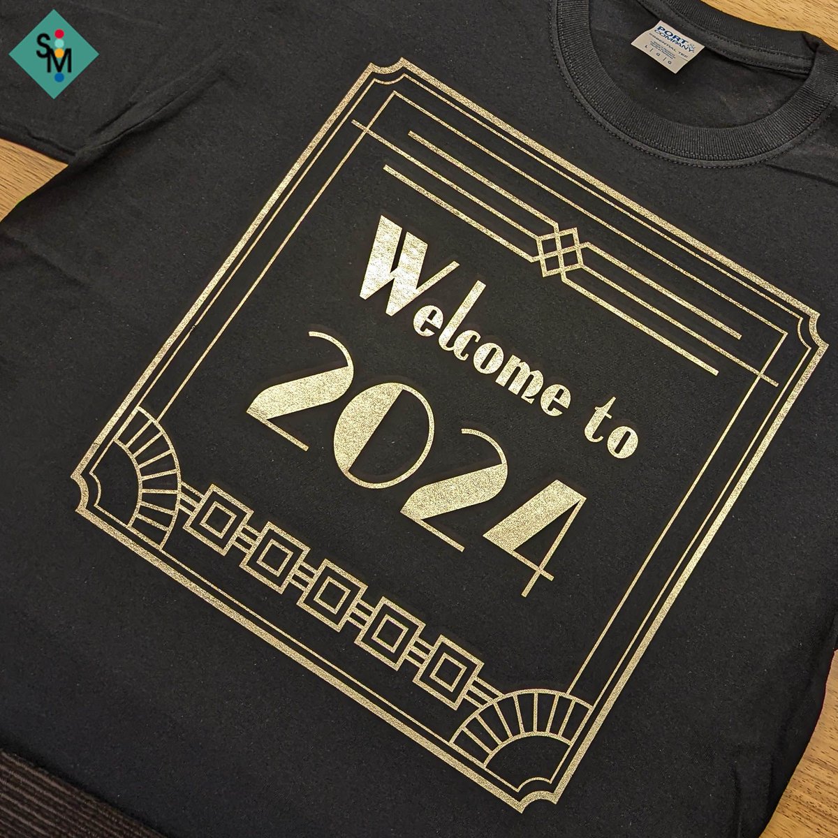 spcltymtrls's tweet photo. Welcome to 2024! We are kickstarting our year with a live stream next week! Join us on Monday, January 8th at 3pm on Facebook, Instagram, or Youtube to catch the live stream!

Shirt design created with DecoFILM®Soft Metallics 

#newyear #specialtymaterials #impressionsexpo2024 https://t.co/0efaeijOrb
