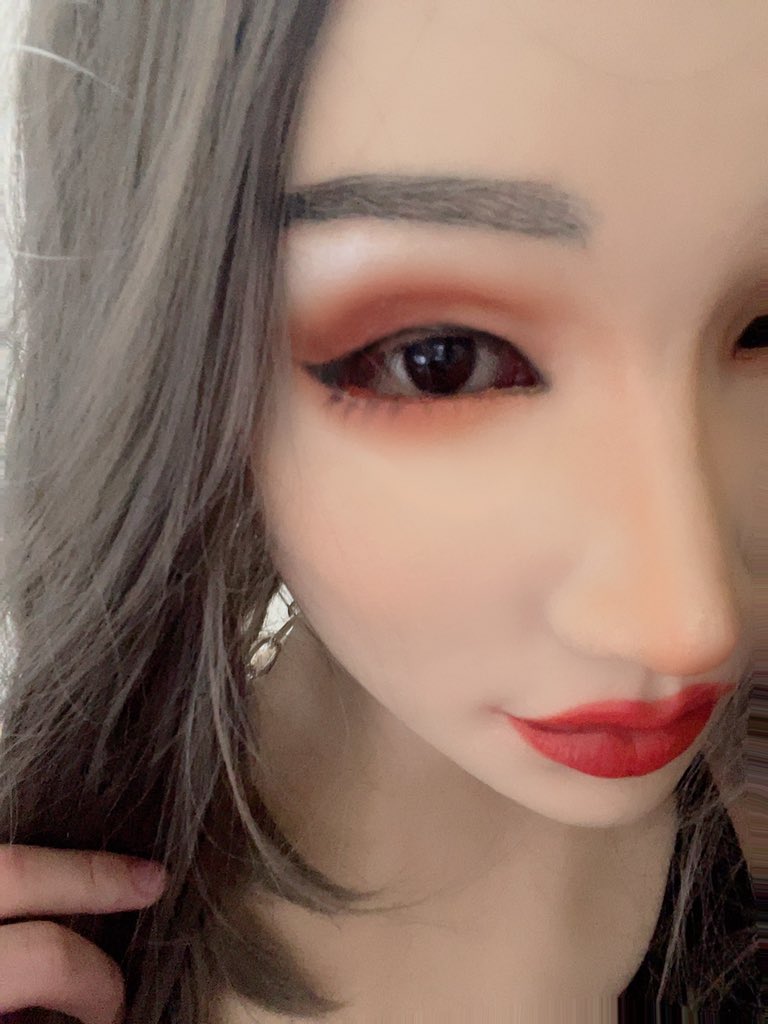 Loneliness__A's tweet photo. New Year
New Face
#femalemask
#dreammask https://t.co/RzCleB4jGr