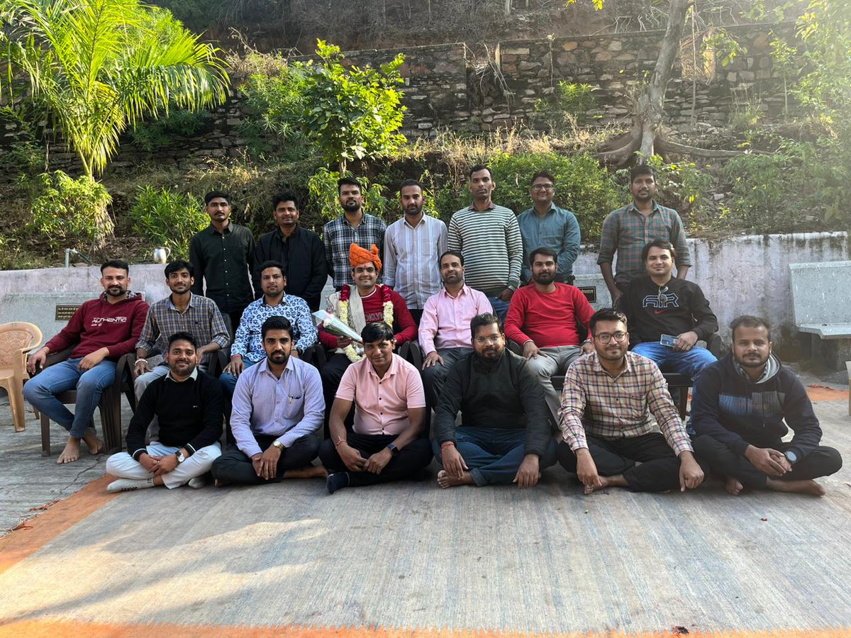 casrajasthan's tweet image. #अनिरुद्ध_गौतम भाई का राजस्थान प्रशासनिक सेवा 2021 में चयन पर कंप्यूटर अनुदेशक संघ परिवार की ओर से बहुत-बहुत बधाई... 💐💐
#बूंदी_टीम
@gautamtsb
@Themohitdhakad 
@Shiv1995rj
@Narendr76598183