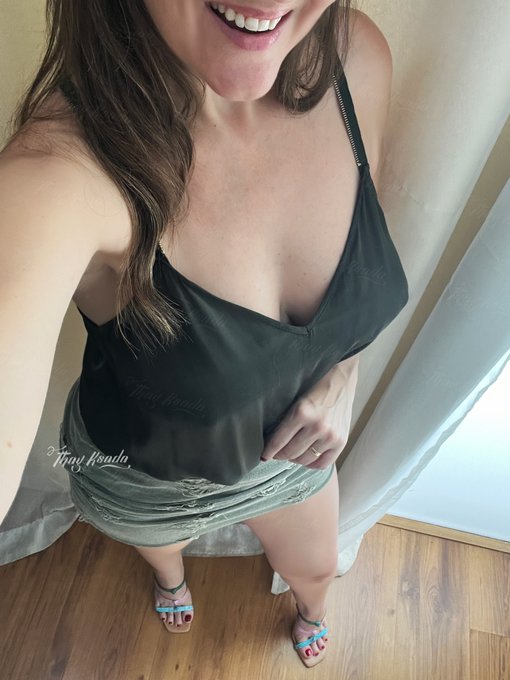 E que comecem as "maldades" de 2024! bjs amores que nosso dia seja delicioso 😈 https://t.co/rJLlWNdx