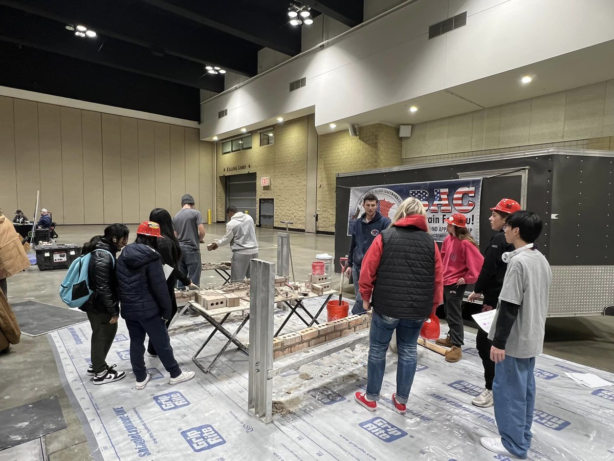 IUBAC's tweet photo. Together, we are building a brighter future by empowering the next generation with the knowledge and skills they need to thrive. Thank @BacCenter for hosting the event and educating 2000 enthusiastic kids about the exciting opportunities in the #skilledtrades!

#UnionStrong #1u https://t.co/81krt4TYBd