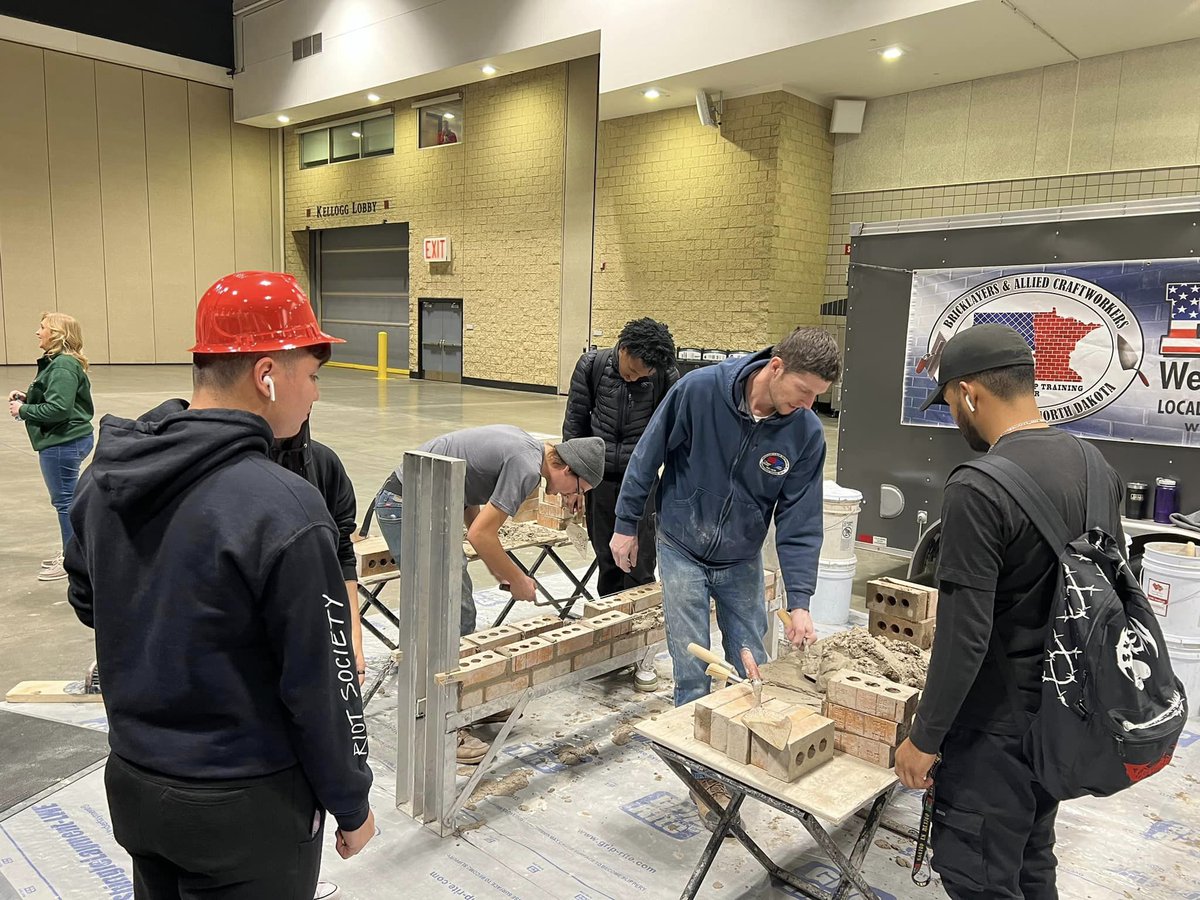 IUBAC's tweet photo. Together, we are building a brighter future by empowering the next generation with the knowledge and skills they need to thrive. Thank @BacCenter for hosting the event and educating 2000 enthusiastic kids about the exciting opportunities in the #skilledtrades!

#UnionStrong #1u https://t.co/81krt4TYBd
