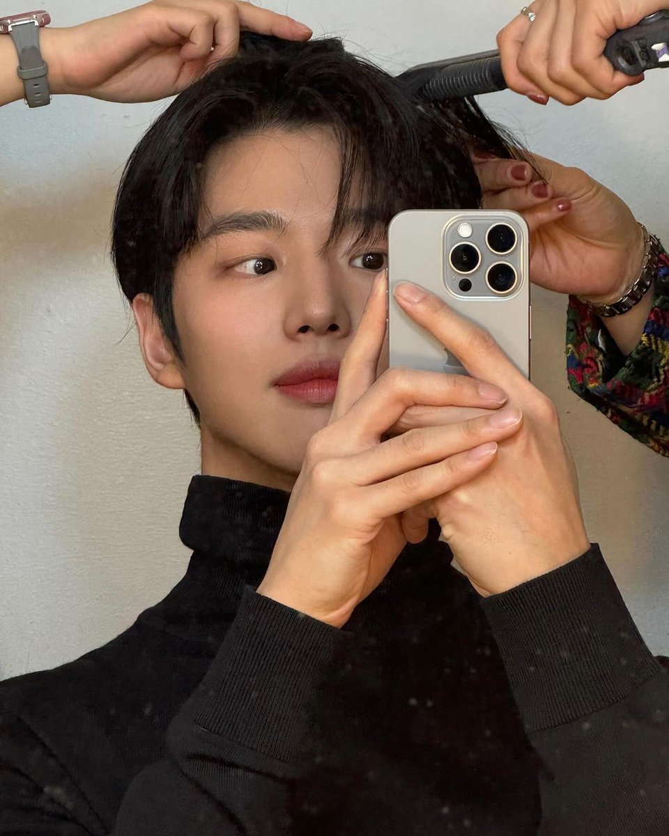 onlyforHONGSEOK's tweet photo. [📷] 020124 Actualización de HONGSEOK en su Instagram 

𝙉𝙪𝙚𝙫𝙤 𝙖ñ𝙤, 𝙣𝙪𝙚𝙫𝙤 𝙘𝙖𝙥í𝙩𝙪𝙡𝙤
 https://t.co/XOK2Pm0Rrx

#홍석 #HONGSEOK
#Hongcookie  #홍쿠키
#앤드마크 #andmarq https://t.co/CFyxvsdaEH