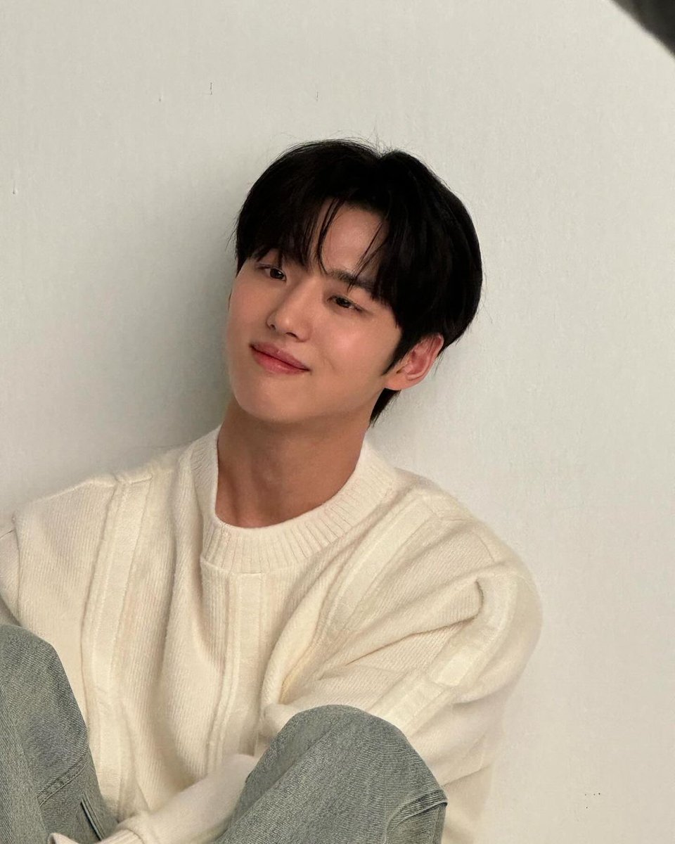 onlyforHONGSEOK's tweet photo. https://t.co/eIlKcDgXrj