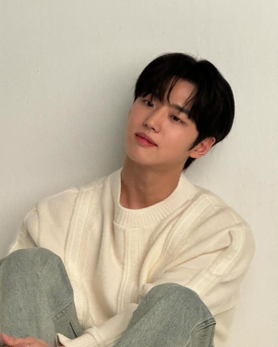 onlyforHONGSEOK's tweet photo. https://t.co/eIlKcDgXrj