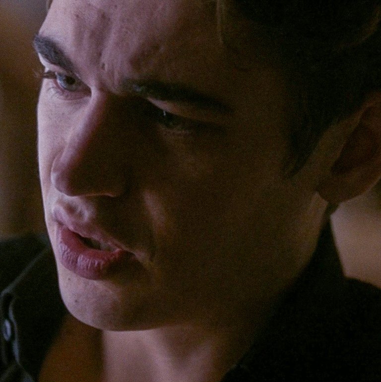 descontrolari's tweet photo. HARDIN: — Não consigo imaginar viver nem mais um minuto sem você ao meu lado. Porra, eu amo tanto você. 

After — Para Sempre (2023) https://t.co/qtuiW5yAdp