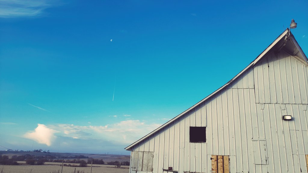 durandcompton's tweet photo. Be not dismayed by the vagaries of the world. #farmzen https://t.co/j4032Hc8Fm