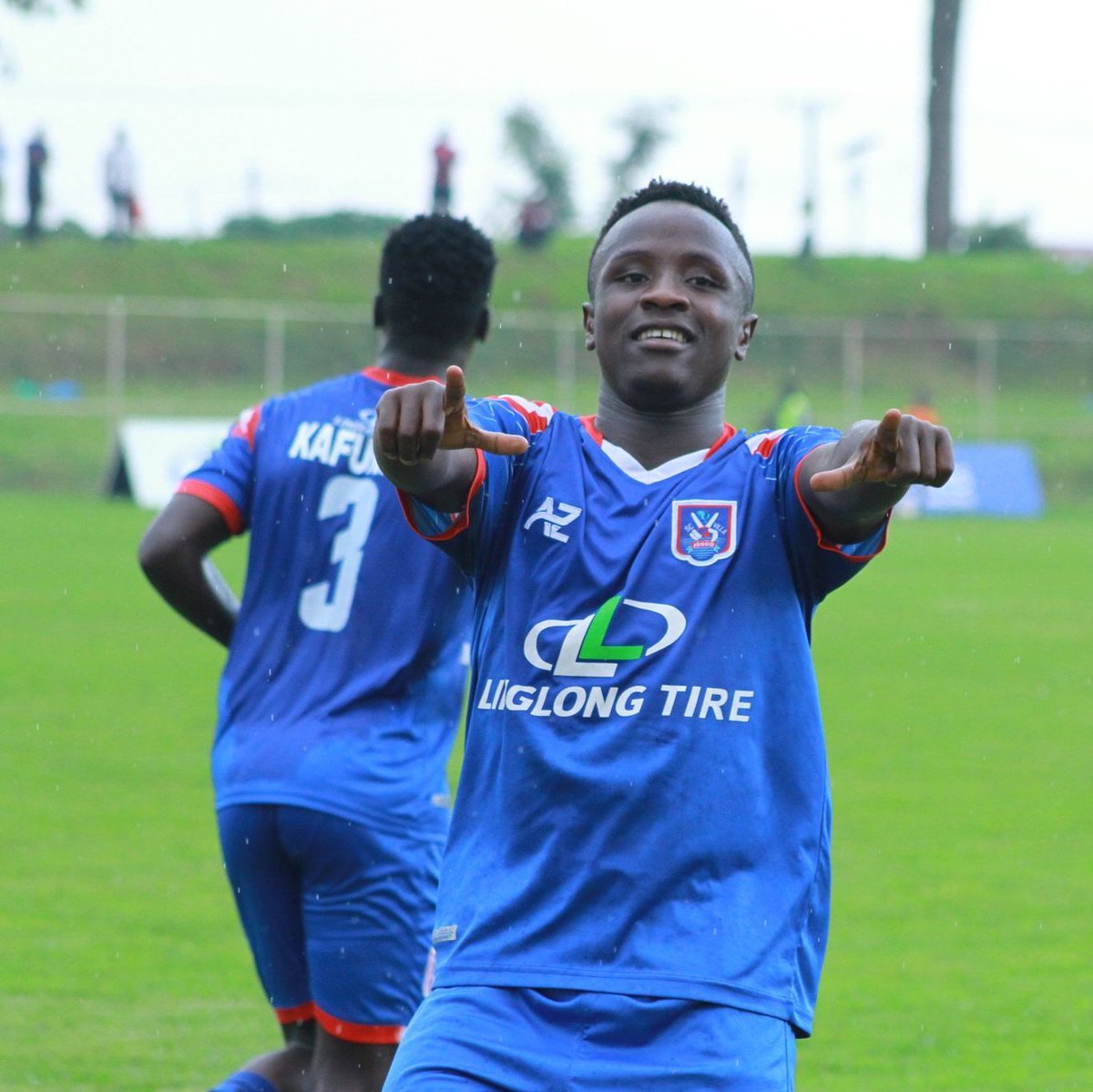 FUFARadio's tweet photo. Fulltime Results:
โข #SCVUPD | SC Villa 3-0 UPDF
โข #BUSKIT | Busoga United 2-1 Kitara
โข #MBRWAK | Mbarara City 2-1 Wakiso Giants
โข #SBSMAR | Bright Stars 1-0 Maroons
#STarTimeUPL | #TheFootballRadio https://t.co/1anKecZ8HK