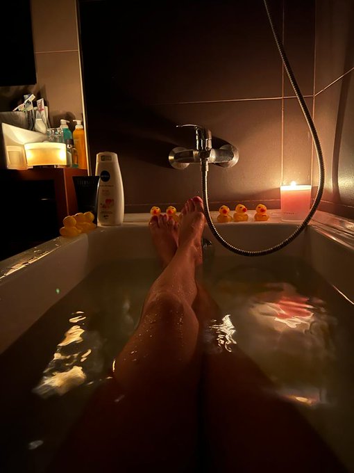 I want you with me right now 😘  #xxxjasminerouge #onlyfans #hot #blonde https://t.co/7AGRpKm9PI<a href="/tag/xxxjasminerouge"class="tags">#xxxjasminerouge</a><a href="/tag/hot"class="tags"><span>#hot</span></a><a href="/tag/blonde"class="tags"><span>#blonde</span></a><a href="/tag/onlyfans"class="tags"><span>#onlyfans</span></a>