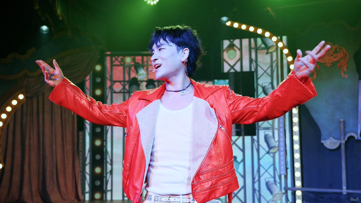 231230 뮤지컬 위윌락유(We Will Rock You) 커튼콜   
#곽동현 Focus

youtu.be/j1DyOW9wiHo?si…