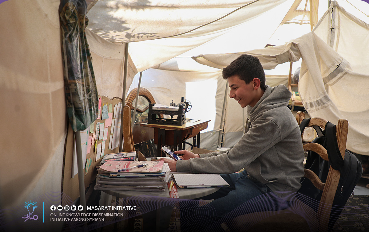 masarat_edu's tweet image. From a tent in Armnaz, Majd persists in his 10th-grade studies through Masarat&apos;s YouTube, a portal to comprehensive educational content.&quot; #ResilientLearning #MasaratEducation