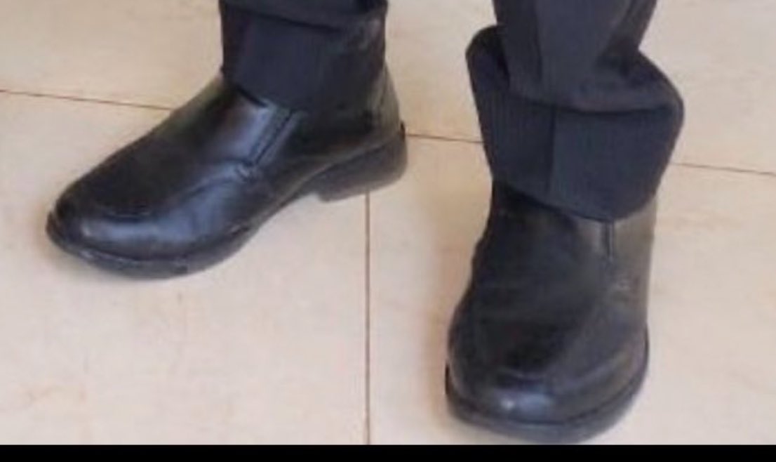FrontYoruba's tweet photo. @igomaz @Naija_PR Exactly... especially this type of shoes. https://t.co/2nSzOLJMDy