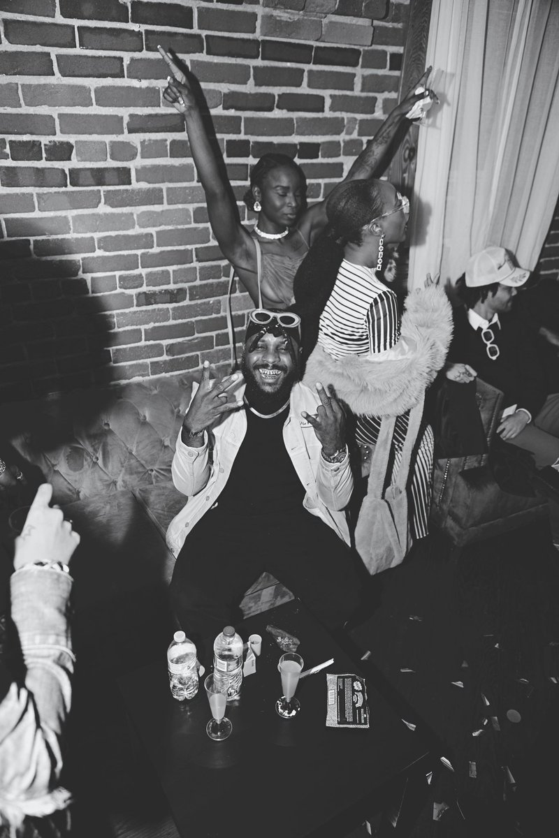 modelmeash's tweet image. The Rich &amp;amp; Sexy Get Richer &amp;amp; Sexier 🪩