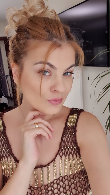 😍 Feeling cute today. How's your day been?  #xxxjasminerouge #onlyfans #hot #blonde https://t.co/ak5<a href="/tag/xxxjasminerouge"class="tags">#xxxjasminerouge</a><a href="/tag/hot"class="tags"><span>#hot</span></a><a href="/tag/blonde"class="tags"><span>#blonde</span></a><a href="/tag/onlyfans"class="tags"><span>#onlyfans</span></a>