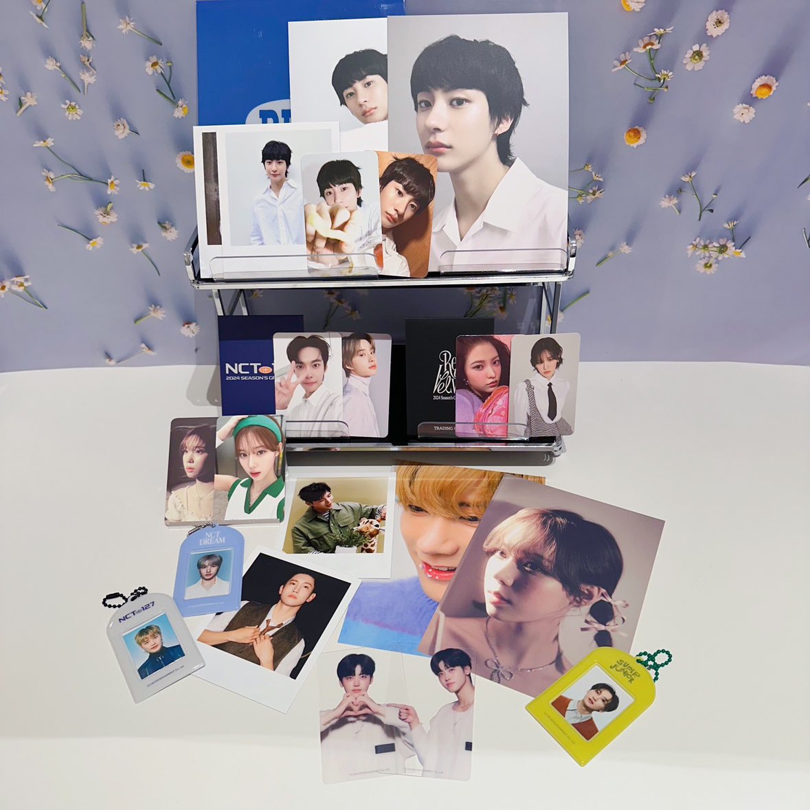 ummia00's tweet photo. [🇲🇾 GO] 2024 SM ARTISTS SG MD 

📍ONLINE STORE

Photo Pack - RM50
ID Photo Keyring Set - RM34
Random Trading Card Set (A/B)- RM23
Clear Photocard Set - RM15

📍 PO Close: 7/1 (8pm)
📍 Exc EMS &amp; Postage  

@myelf_selltrade @aespatradeMY @PasarSnsd @pasarNCT https://t.co/10ZXs3aN8E