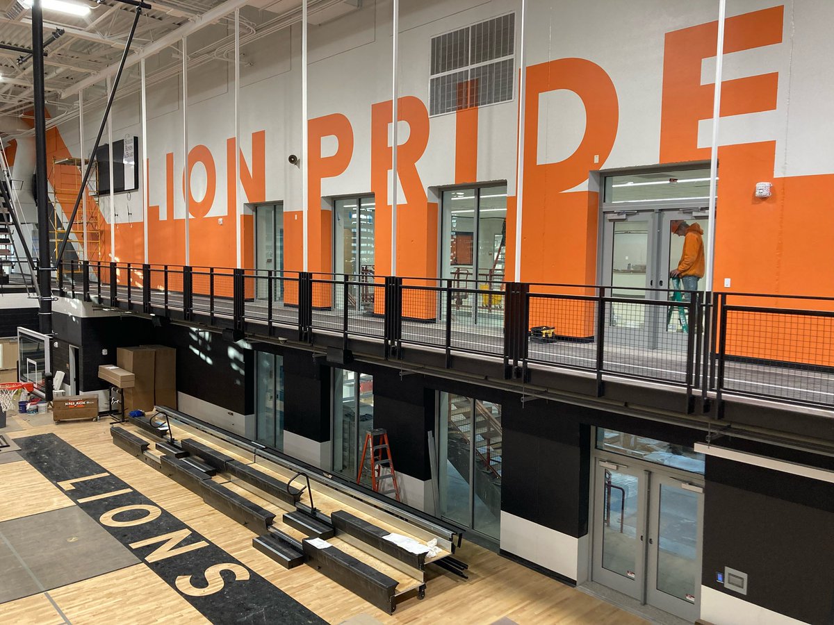 schooldist186's tweet photo. 👀👀WOW!!!🦁🦁🧡🖤

The new Lober-Nika competition gym at Lanphier High School is getting the final touches before completion.The orange &amp; black vibes are strong 💪!!

We can’t wait to see the bleachers packed with NORTHSIDE Pride soon! 🧡🖤

#connect186 #lanphier https://t.co/Wvxg0g1m8H