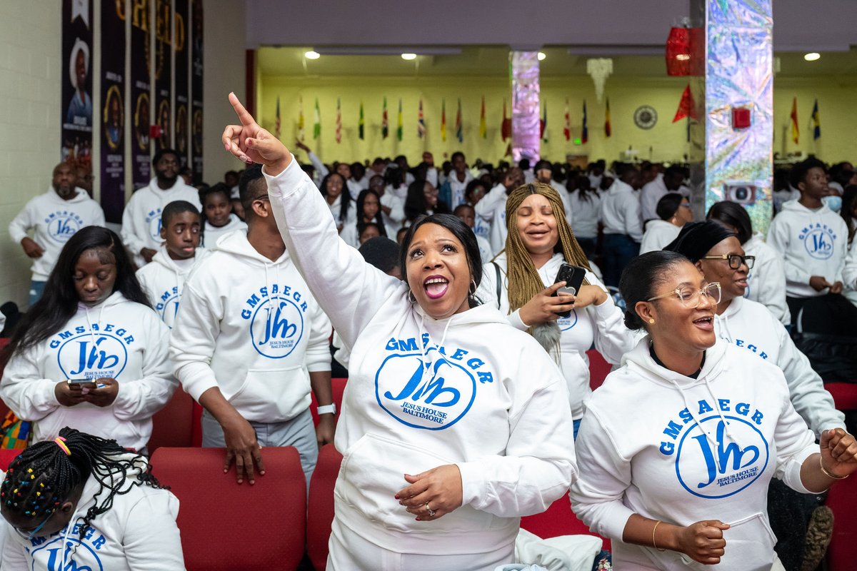 JesusHouseBalt's tweet photo. Soaking in the joy from our incredible Watchnight Service! This year has already kicked off on an amazing note. With God as our shield, get ready for the incredible things destined to unfold in our midst this year! π
#JesusHouseBaltimore #NewYear #NewBeginnings #GodMyShield https://t.co/Z48VidIklp