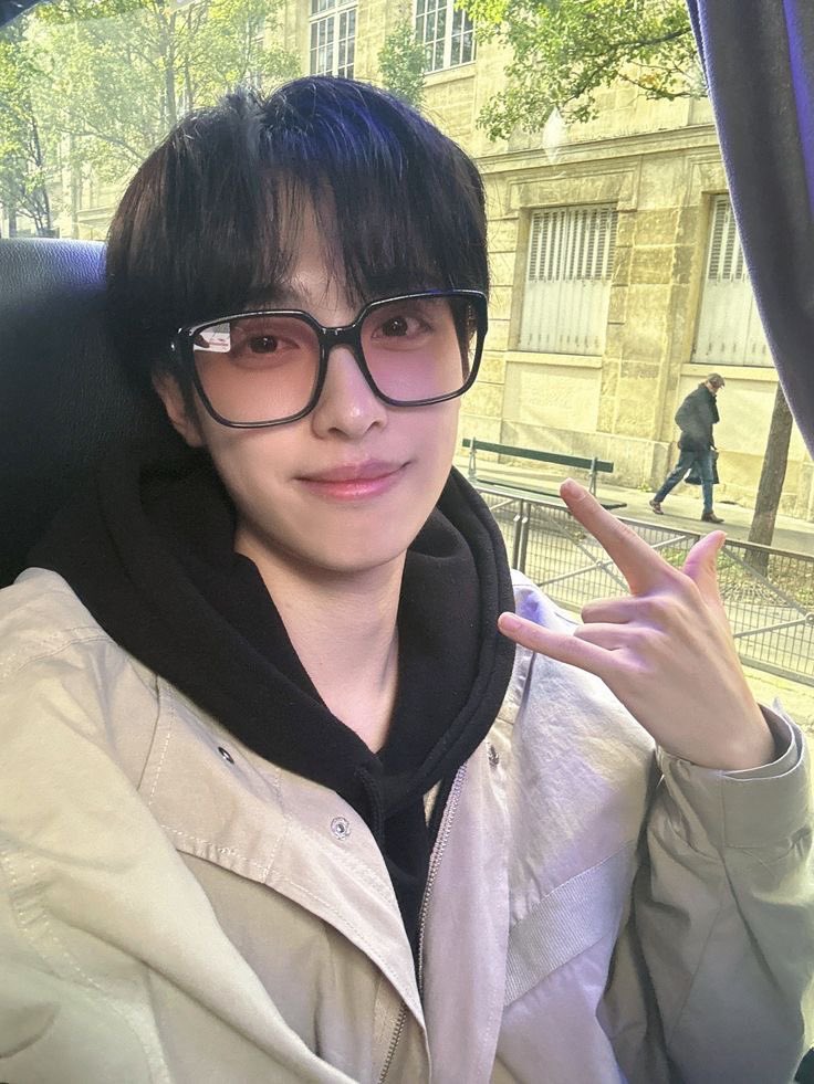 bbangren's tweet photo. @sunulog sunwoo https://t.co/2RAwkQLa2H
