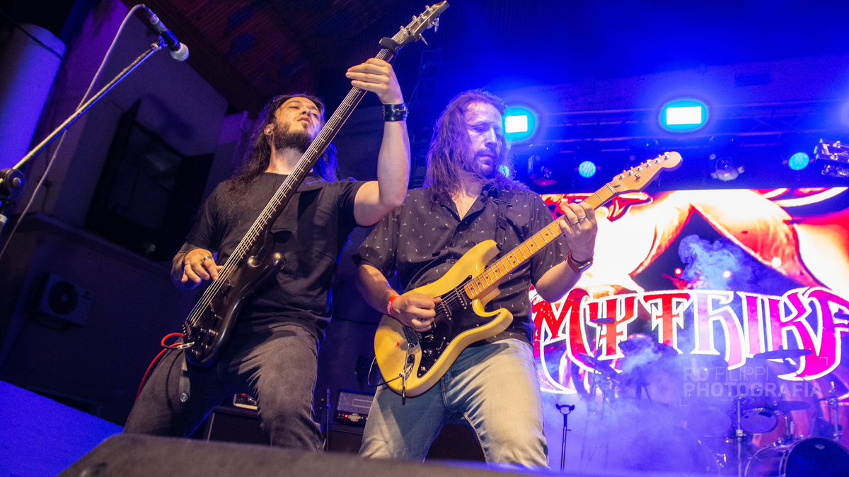 mythika_py's tweet image. Postales del MOSH!!! pasamos increible!!
