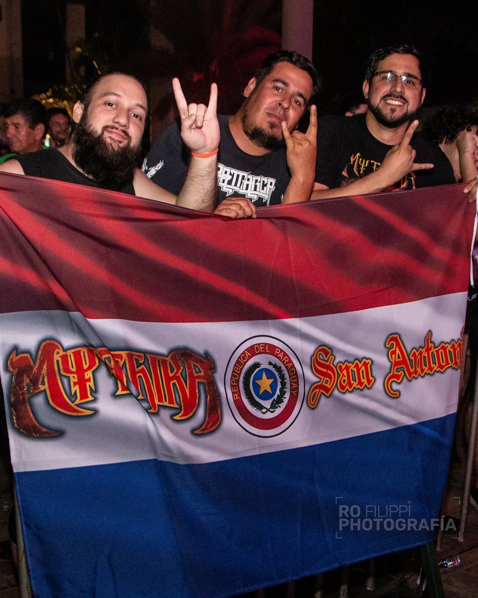 mythika_py's tweet image. Postales del MOSH!!! pasamos increible!!