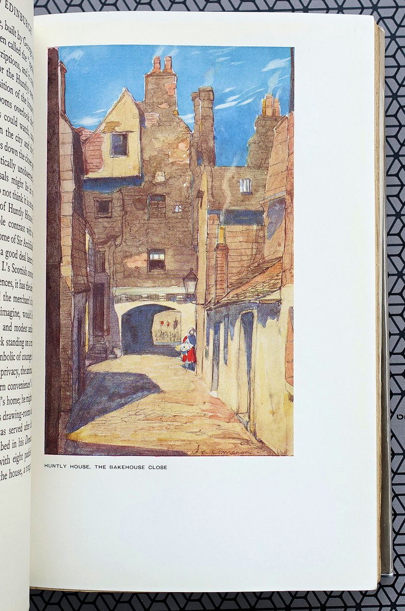 Art4Brains's tweet image. Haunting Edingburgh 1929 Grierson Eerste druk met stofomslag #EDINBURGH #Scotland with #dustjacket

link.marktplaats.nl/m2064435560?ut… via @marktplaats