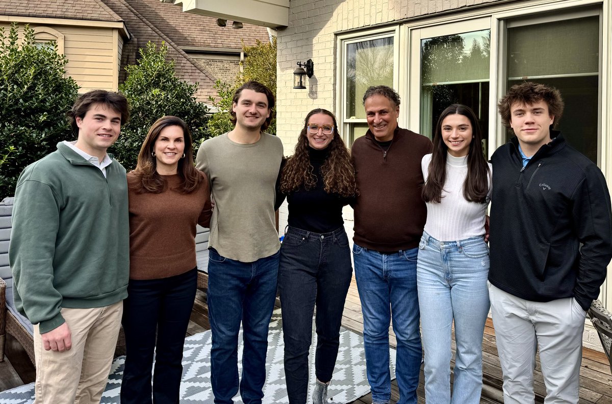 aplep's tweet image. Here’s a happy picture to start the New Year!  The blended family!  Play a game and see if you can identify the Pleplers and the Curtises!  They are all special!