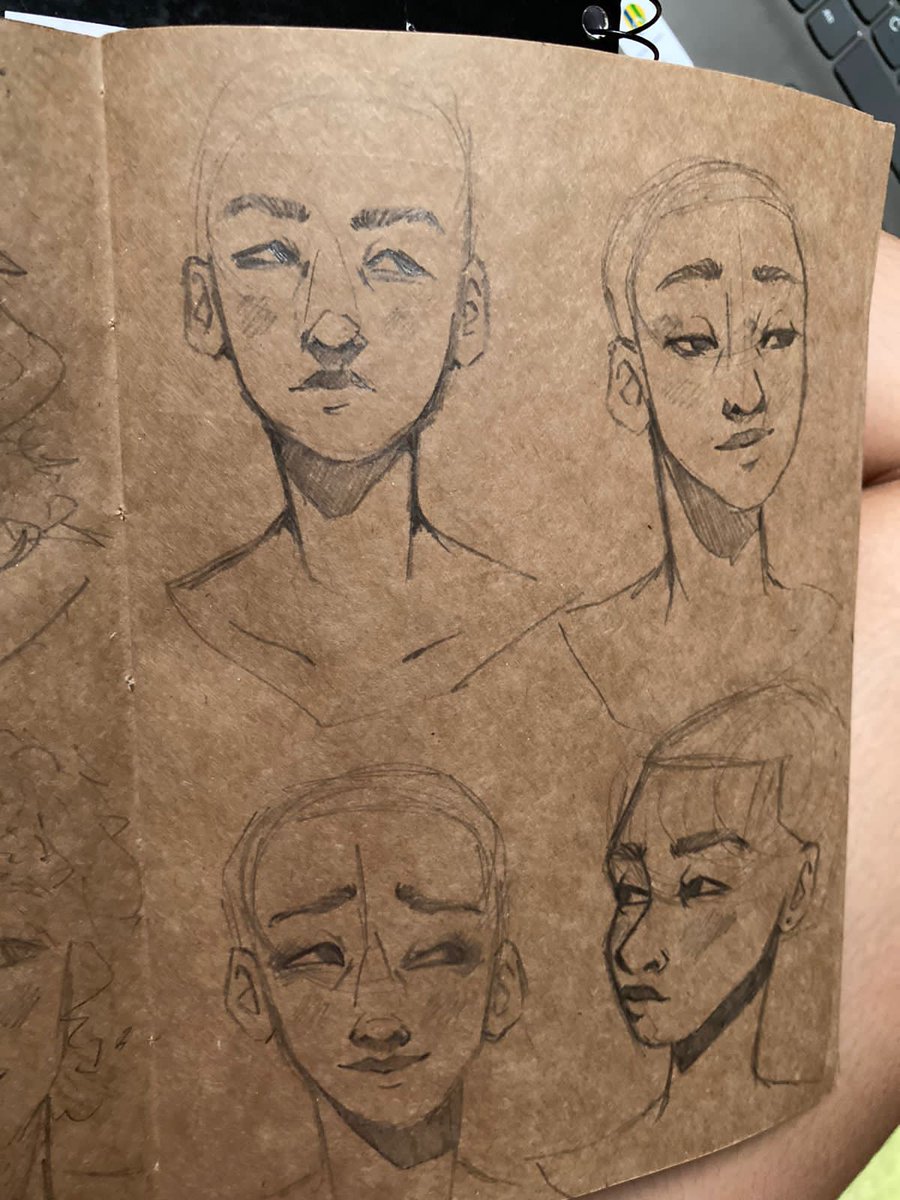 levengell's tweet photo. I'm horrible to taking photos, sorryy 😭 #sketchbook #drawings https://t.co/4DThRySPBL